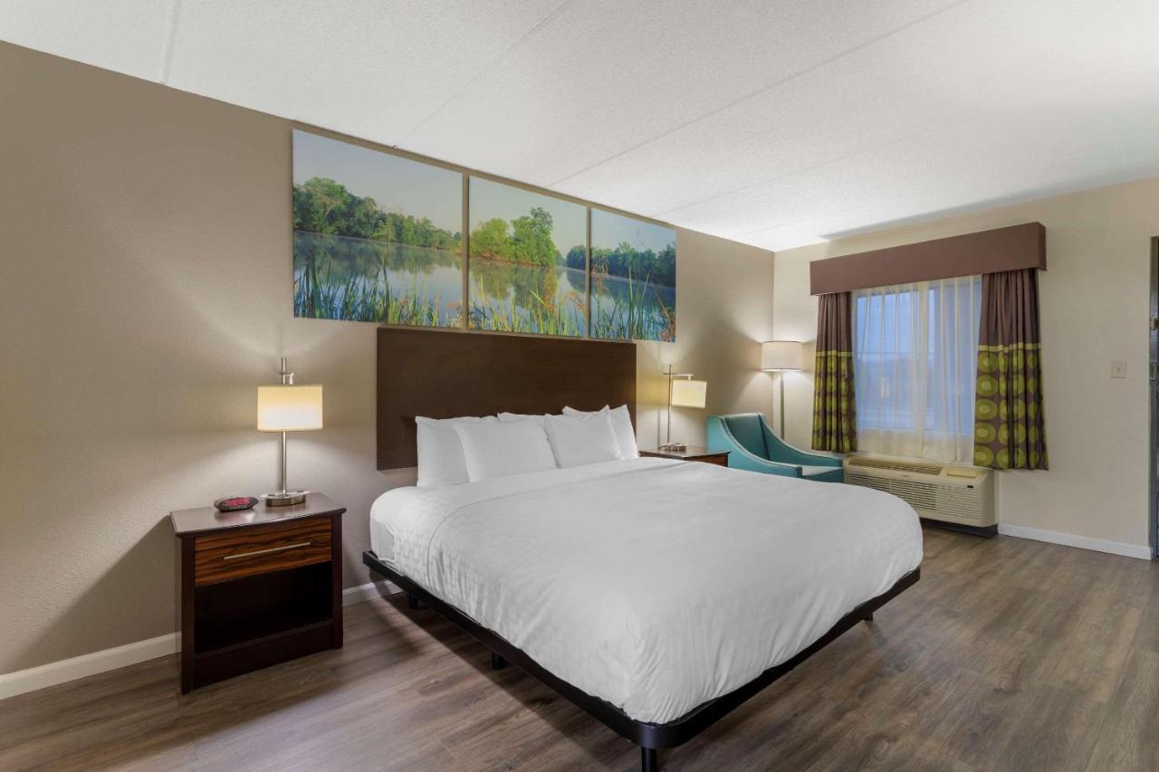 Clarion Pointe Kimball By Choice Hotels Bagian luar foto