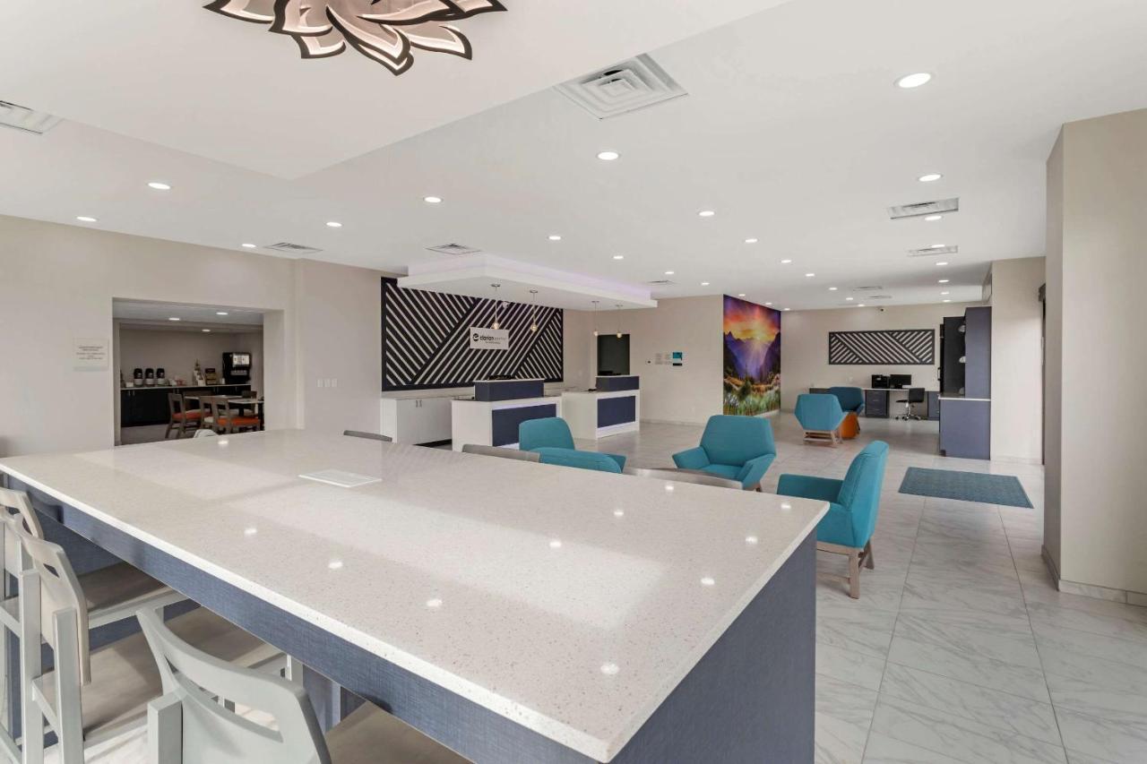 Clarion Pointe Kimball By Choice Hotels Bagian luar foto