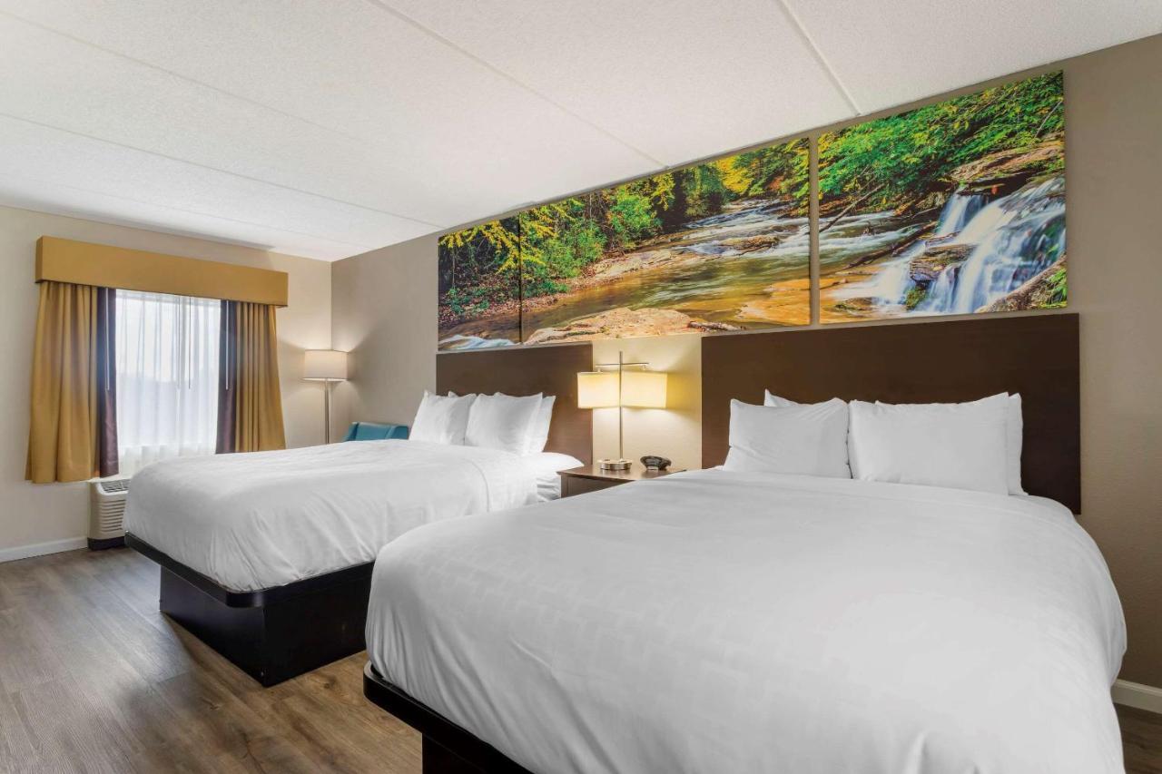 Clarion Pointe Kimball By Choice Hotels Bagian luar foto