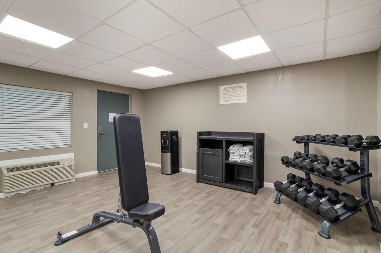 Clarion Pointe Kimball By Choice Hotels Bagian luar foto